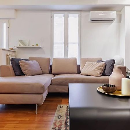 Elegante Loft Su 2 Piani A 5 Minuti Da San Siro Milão Exterior foto