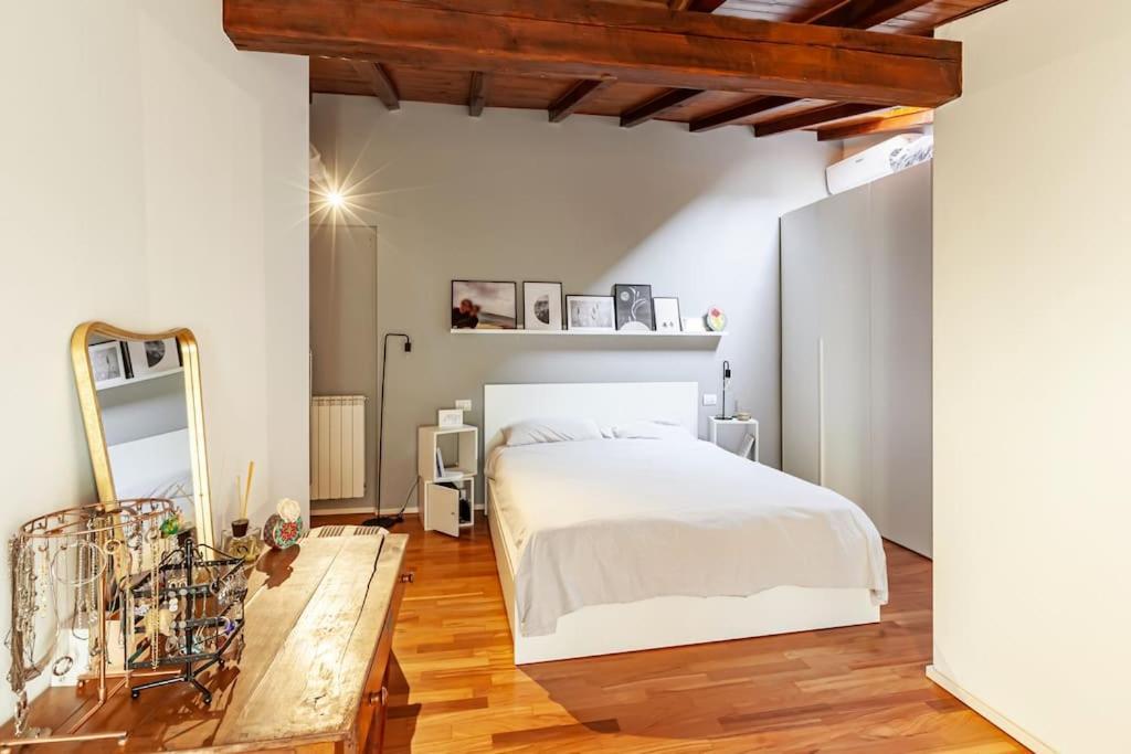 Elegante Loft Su 2 Piani A 5 Minuti Da San Siro Milão Exterior foto